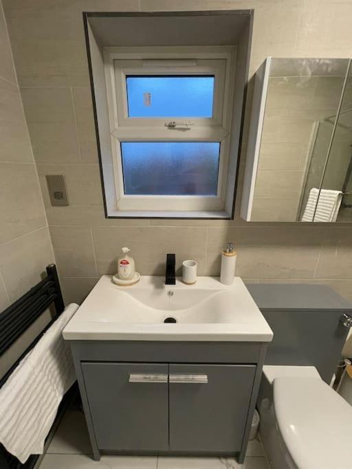 Cosy Brand New Spacious 1 Bed Luxury Apartment Birmingham Kültér fotó